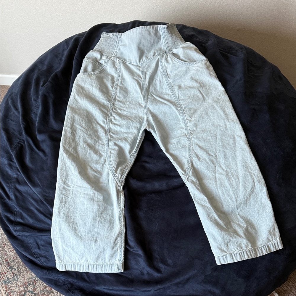 We The Free Sky Blue Cropped Pants